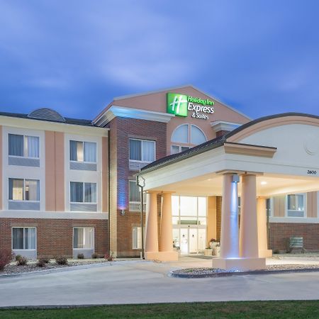 Holiday Inn Express Hotel & Suites Ames By Ihg Экстерьер фото